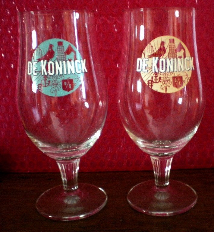 De Koninck  Set de 4 verres différents avec nom émaillé, Collections, Marques de bière, Comme neuf, Verre ou Verres, De Koninck