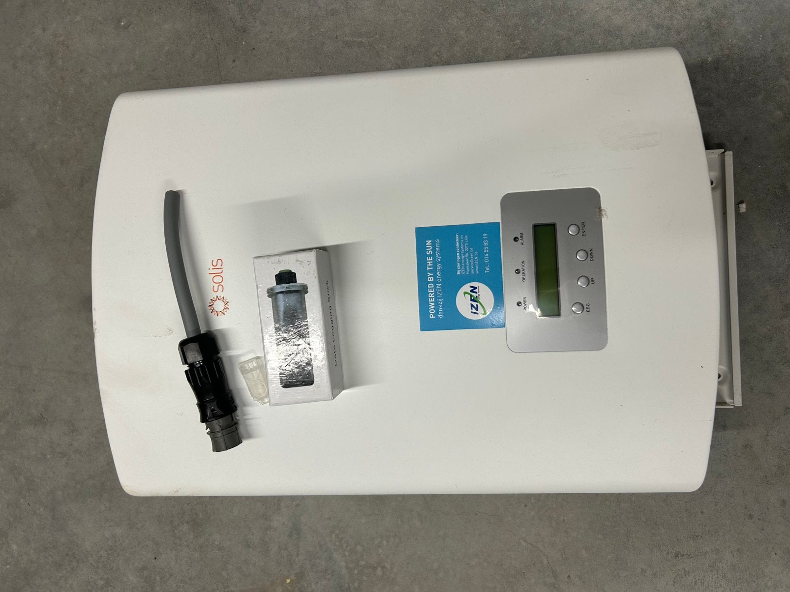 Solis omvormer 10kW + datalogger, Doe-het-zelf en Bouw, Ophalen, Gebruikt, Compleet systeem