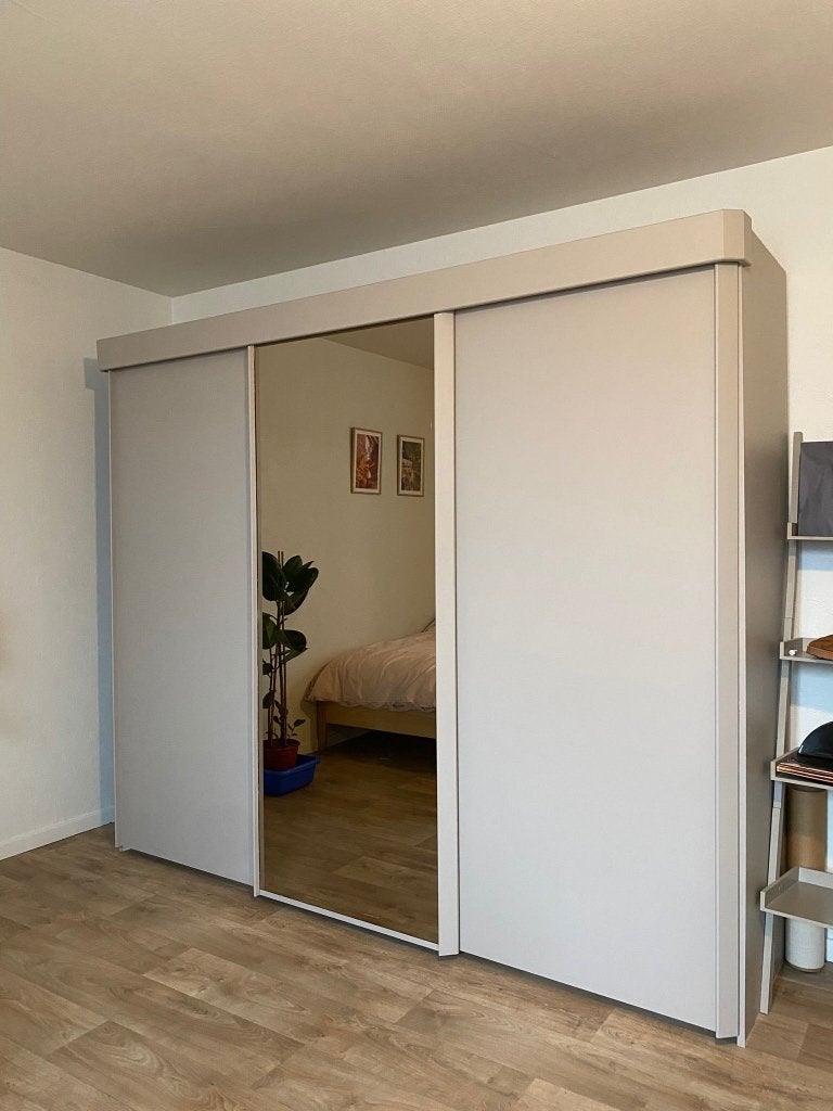 Kledingkast - gratis op te halen, Ophalen, Met deur(en), Gebruikt, 200 cm of meer