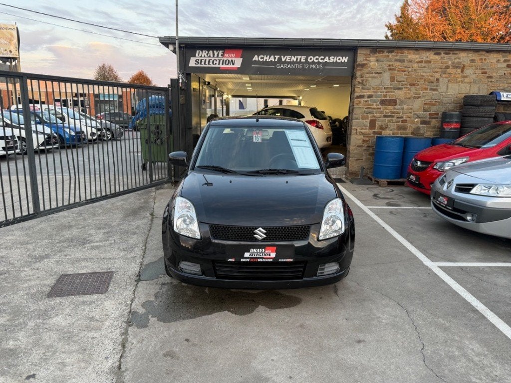 Suzuki Swift, Auto's, Voorwielaandrijving, Testrit aan huis, Stof, Zwart
