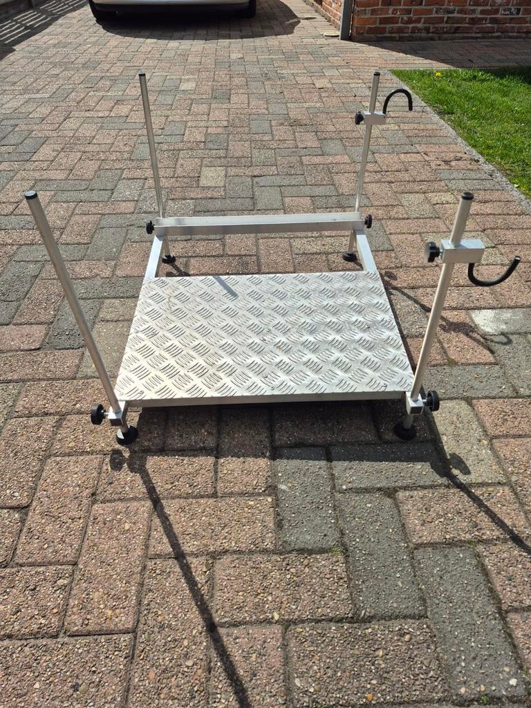 Steun voor visbak op te plaatsen, Watersport en Boten, Hengelsport | Witvissen, Ophalen