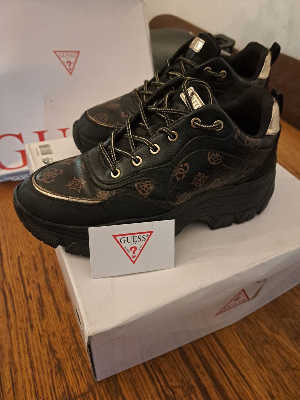 Guess dames schoenen te koop, Kinderen en Baby's, Ophalen, Schoenen