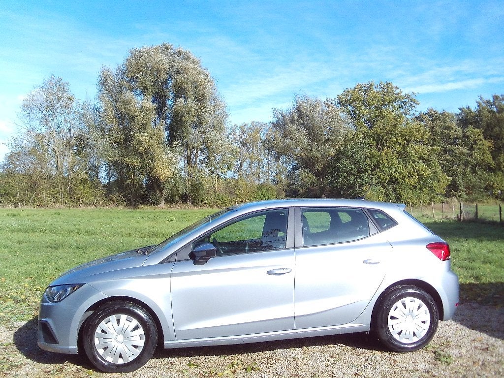 SEAT 1.0 TGI 17dkm Carplay a/c NAV 6V NIEUWSTAAT 2021, Autos, Argent ou Gris, Achat, Euro 6, Entreprise