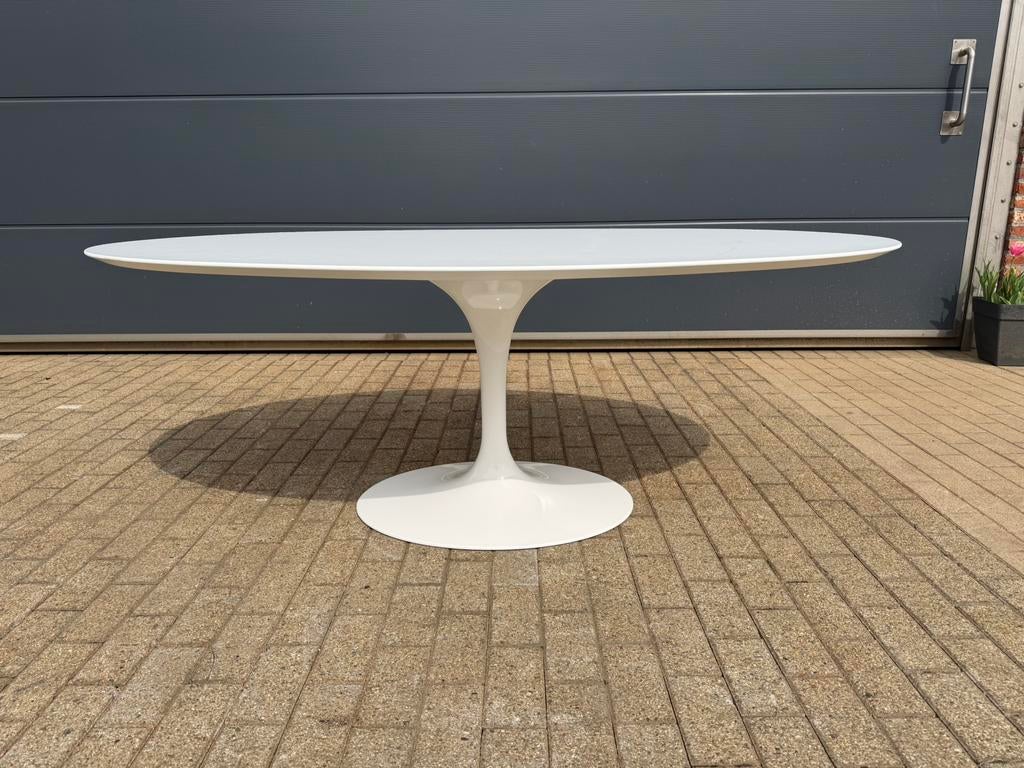 Table ovale Knoll Tulip 198cm laminé blanc Eero Saarinen, Enlèvement ou Envoi, Vitra togo mah jong elda sede artifort b&b italia cassina edra