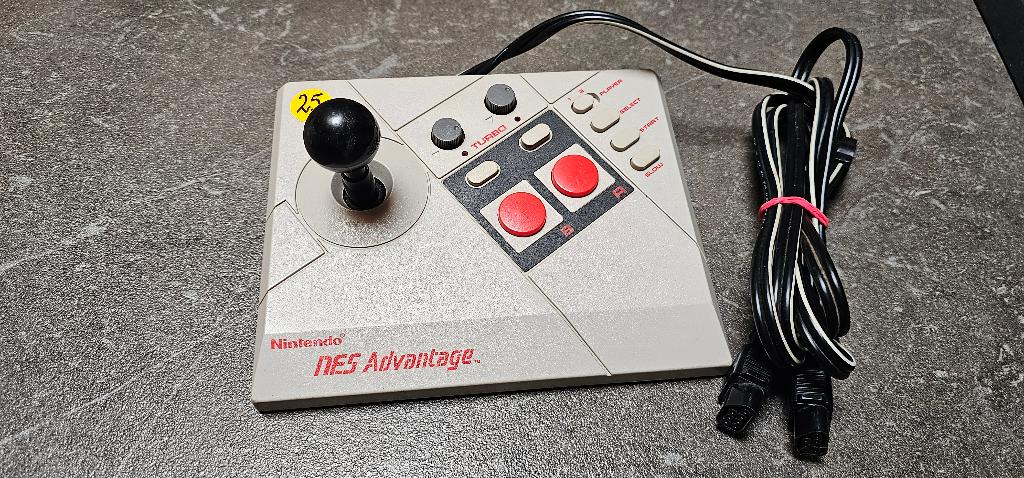 Stick NES advantage, Consoles de jeu & Jeux vidéo, Jeux | Nintendo NES, Enlèvement ou Envoi, Utilisé