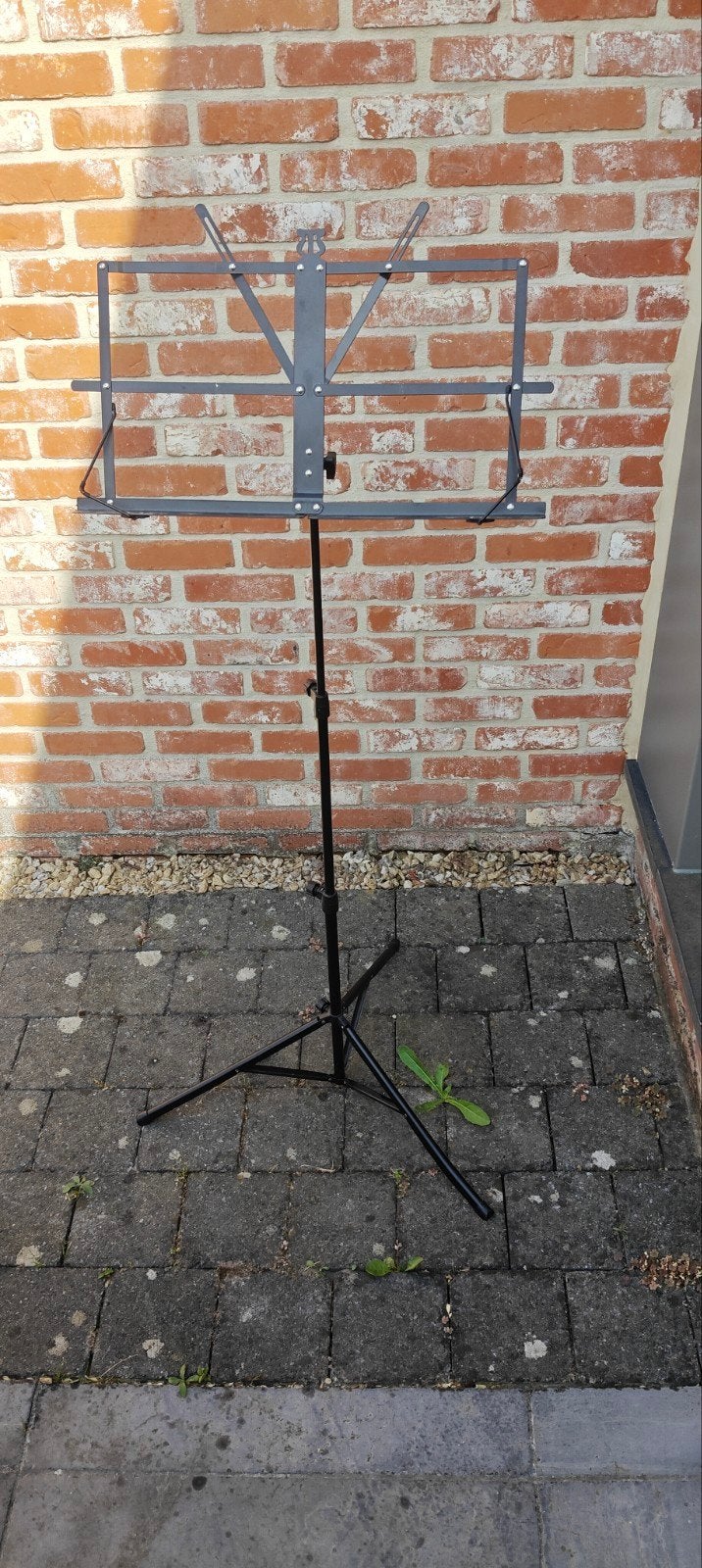 Muziek standaard in perfecte staat., Ophalen