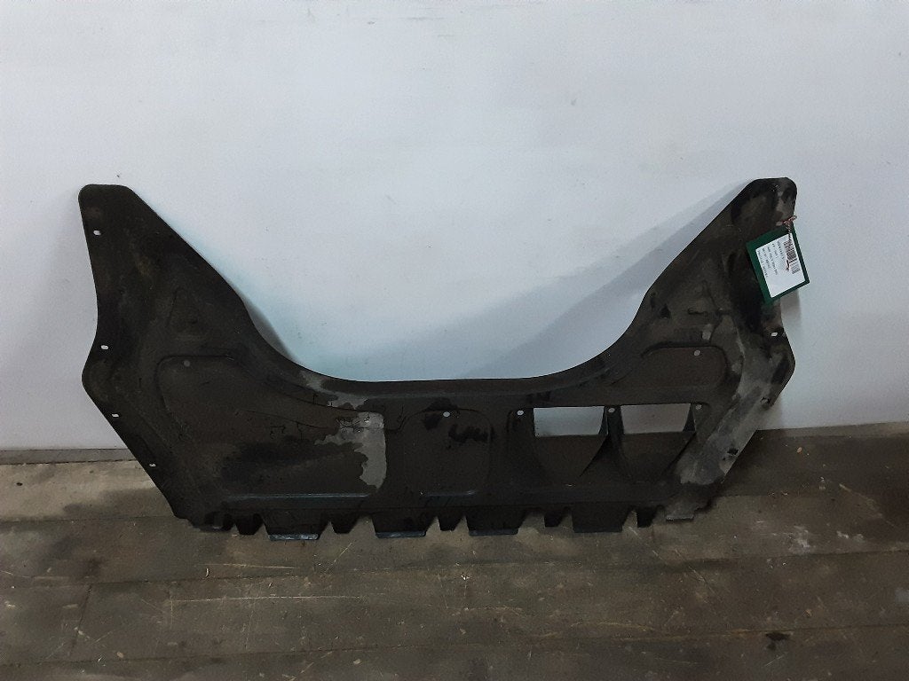 CACHE SOUS MOTEUR Volkswagen Passat (3C2) (1K0825237), Volkswagen, Mevr. I. Hauben, Utilisé, Rue de l'Espoir 34 34
4030  GRIVEGNÉE, BE
