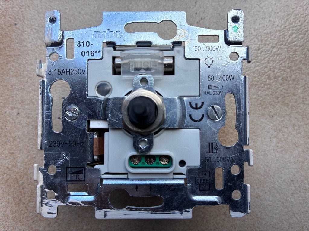 NIKO DIMMER, Enlèvement, Utilisé, Variateur