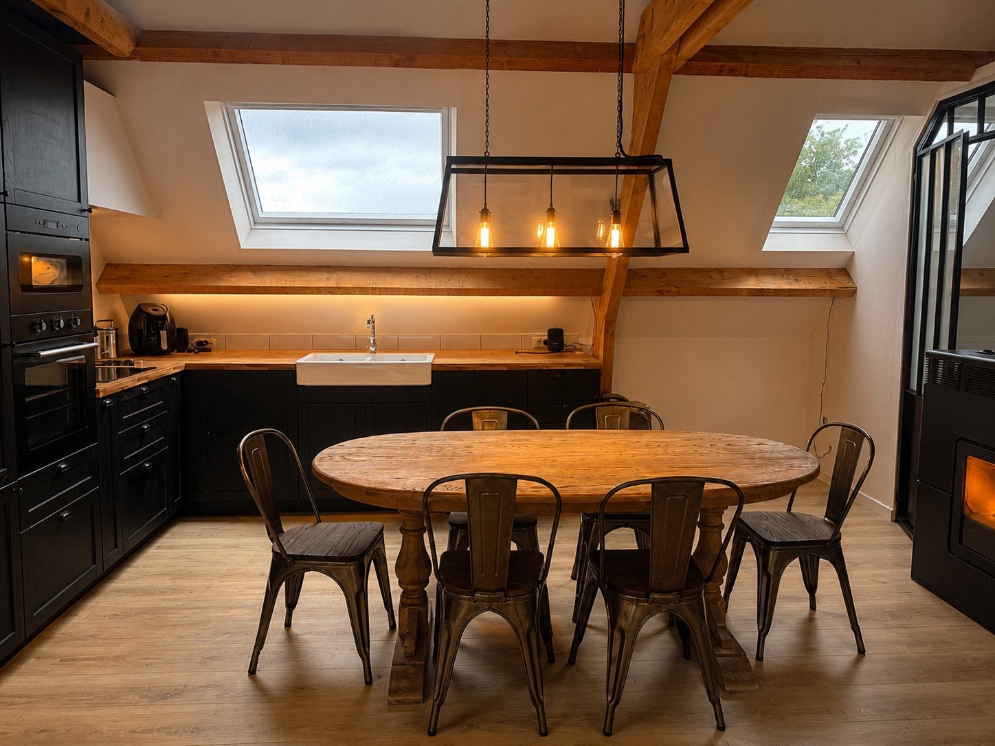 Set van 8 industriële bistrostoelen – hout & metaal, Jardin & Terrasse, Enlèvement, Comme neuf, Bois, Empilable