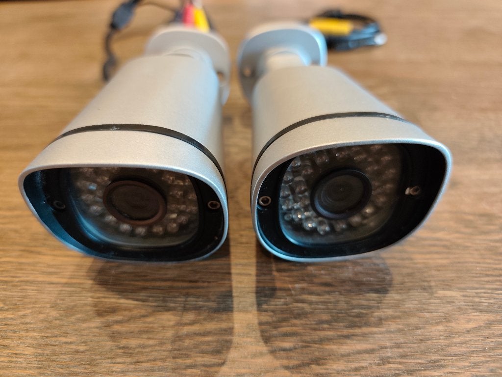 FOSCAM INDOOR & OUTDOOR CAMERA'S te koop, Ophalen, Gebruikt