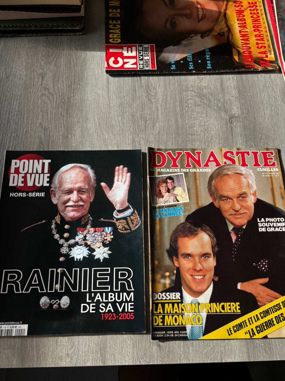 Lot Monaco - Grace Kelly, Rainier, Albert, Charlène - revues, Enlèvement ou Envoi, Utilisé