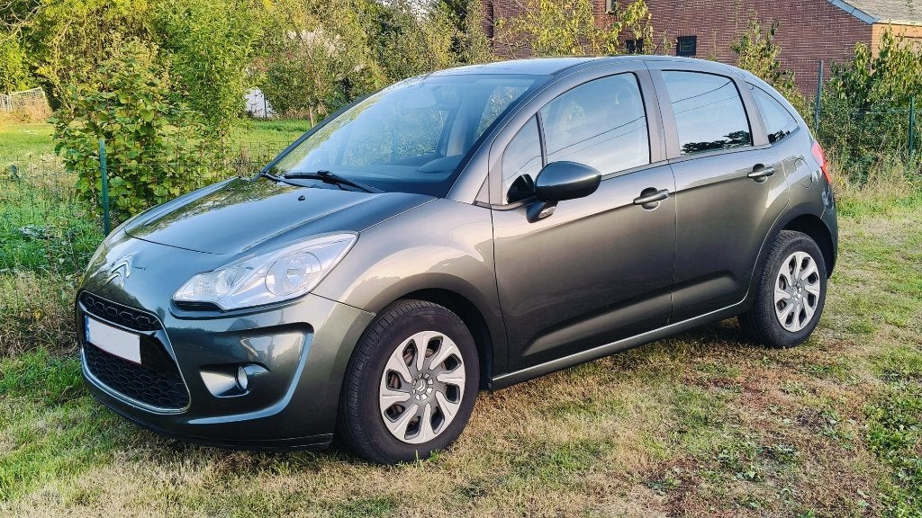 Citroen C3 Benzine 1100 (TU) 60 PK 10/2011, Voorwielaandrijving, Euro 5, Zwart, 4 cilinders