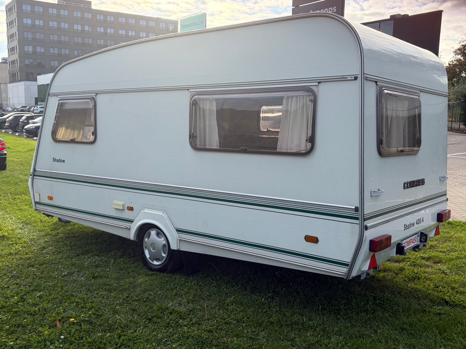 Compass Shadow 430 + Voortent - Inschrijfklaar, Caravans en Kamperen, Particulier