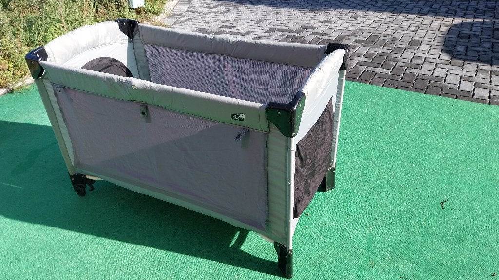 Reisbedje + extra matras, Kinderen en Baby's, Ophalen of Verzenden, Gebruikt, Reisbedje