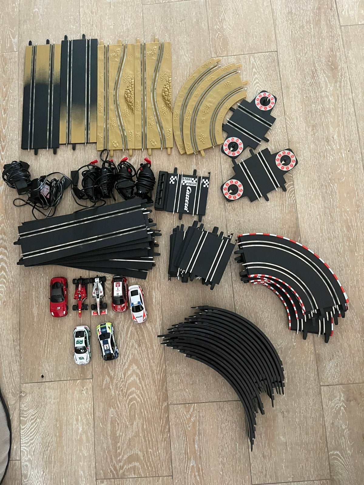 Circuit CARRERA  - Lot sections/voitures/manettes, Électrique, Carrera, Pièces, Enlèvement