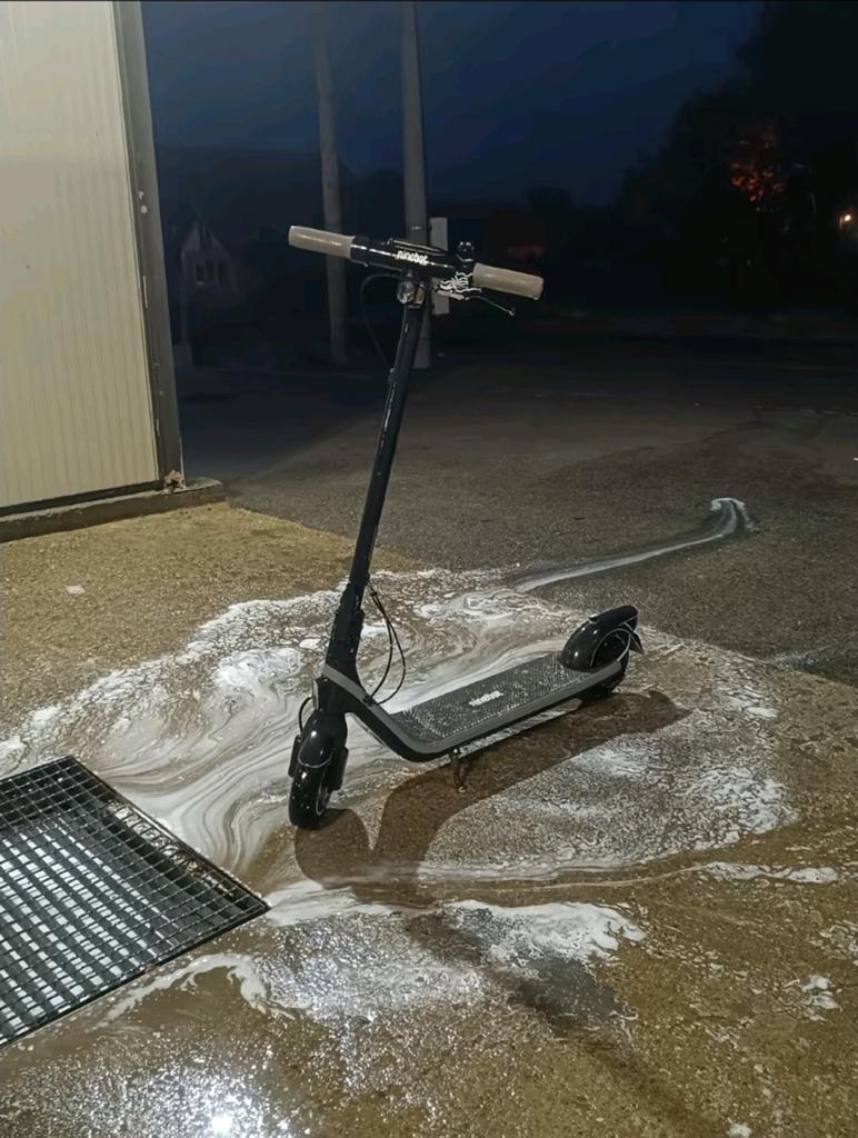 Ninebot E2 kickscooter, Ophalen, Gebruikt, Elektrische step (E-scooter), Ninebot