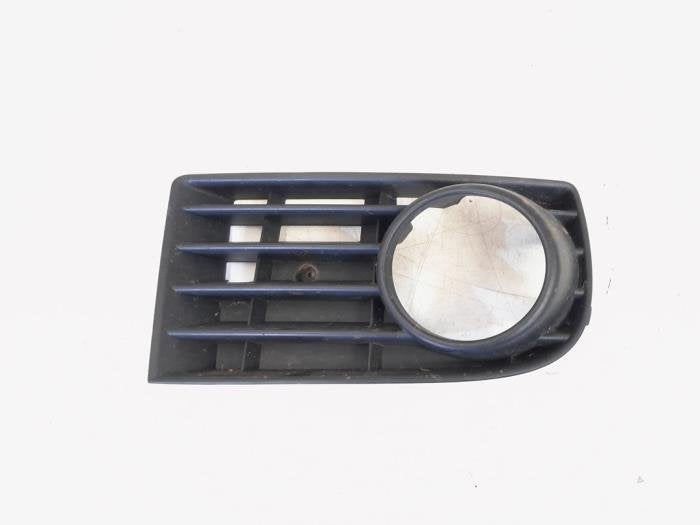 Plaque de protection feu antibrouillard droit d'un Volkswage, Volkswagen, -, 3 mois de garantie, Utilisé
