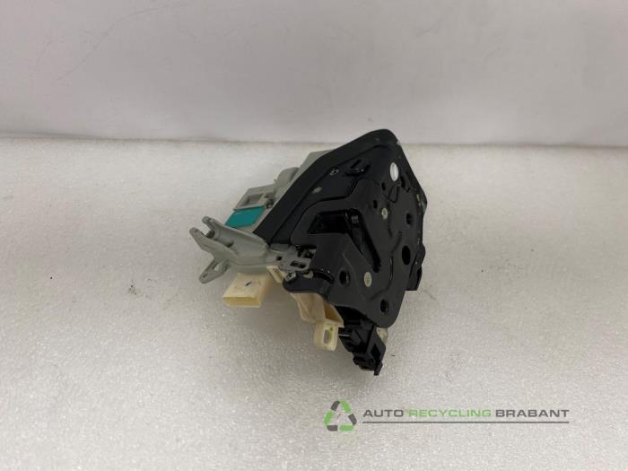 Serrure portière mécanique 4portes arrière droite d'un Au, -, 3 mois de garantie, Audi, Utilisé