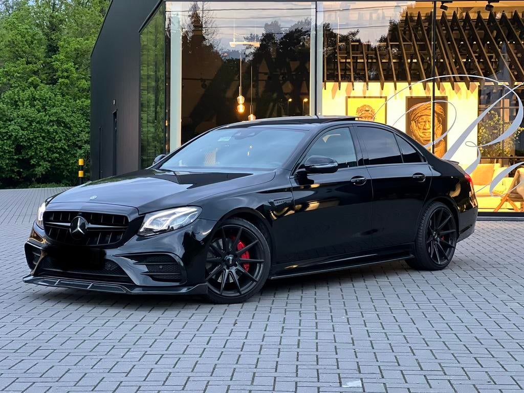 Mercedes e-klasse 350 model. AMG LOOk, Autos, Mercedes-Benz, Cuir, Achat, Euro 6, Noir