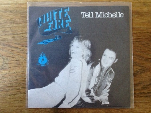 single white fire, 7 inch, Ophalen of Verzenden, Fotohoes, Pop