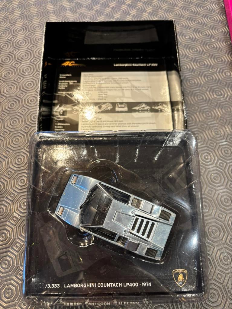 Lamborghini Countach LP 400 1/43, Enlèvement ou Envoi, Comme neuf, Voiture, MiniChamps