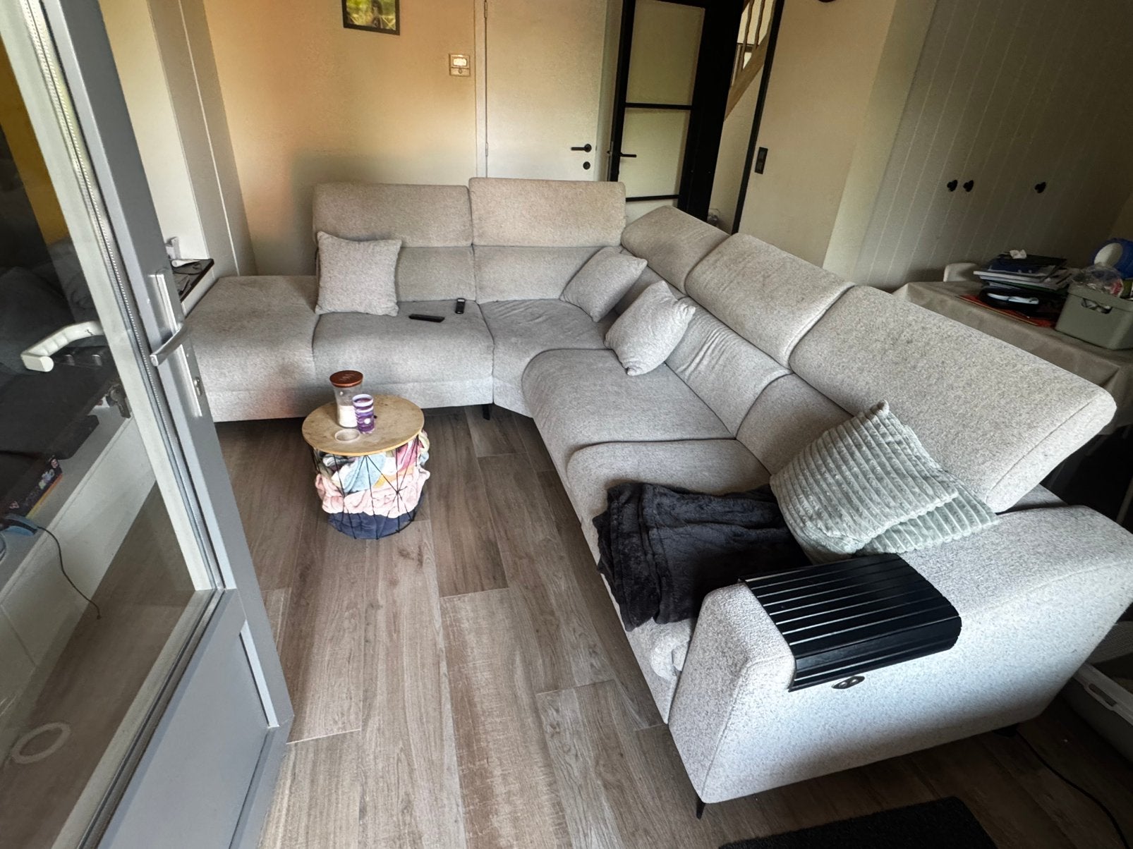 Hoeksalon met relax functie, Huis en Inrichting, Zetels | Complete zithoeken, Ophalen, Zo goed als nieuw