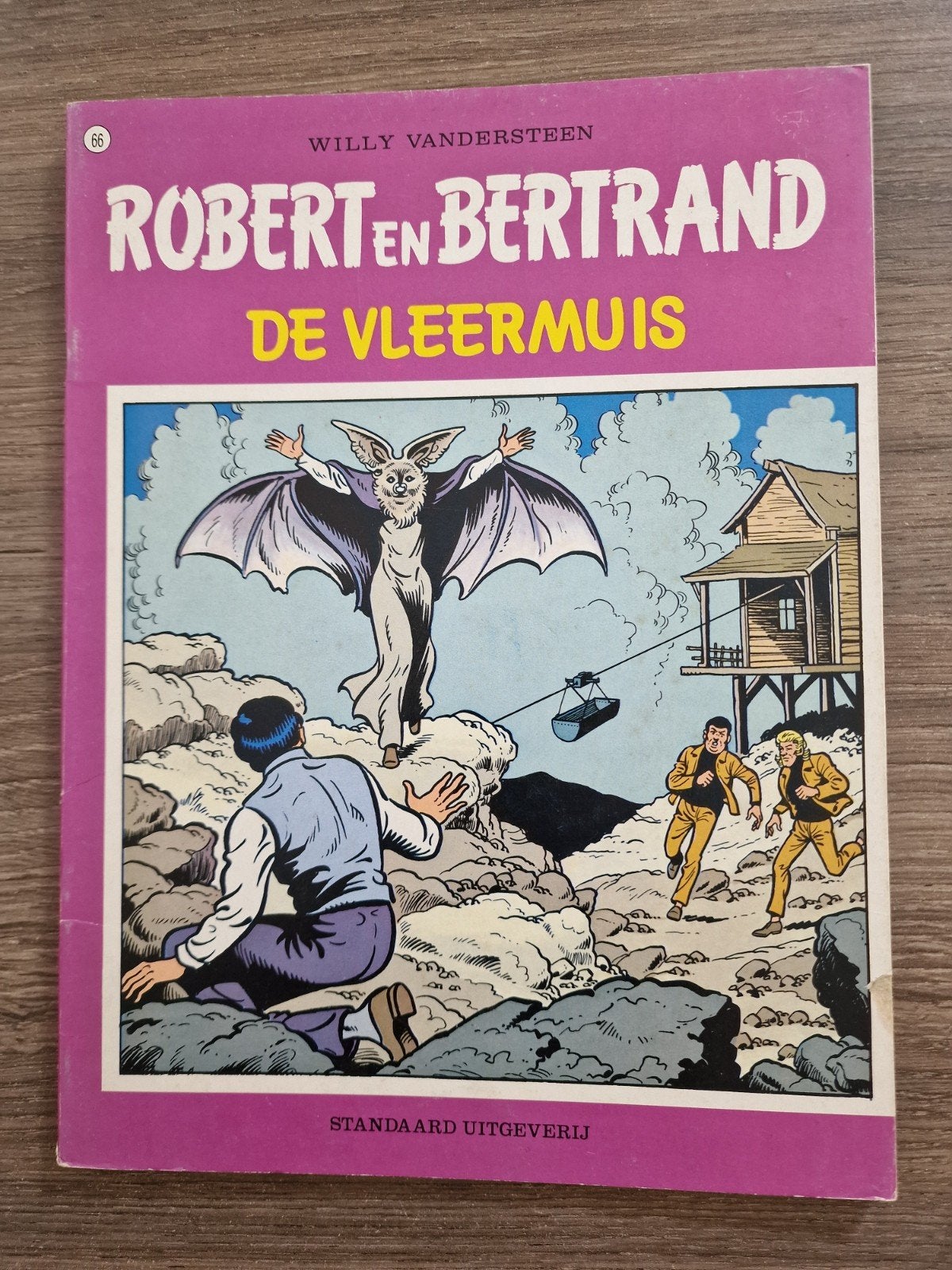 strips. Robert en Bertrand, Gelezen, Willy vandersteen, Ophalen of Verzenden, Meerdere stripboeken