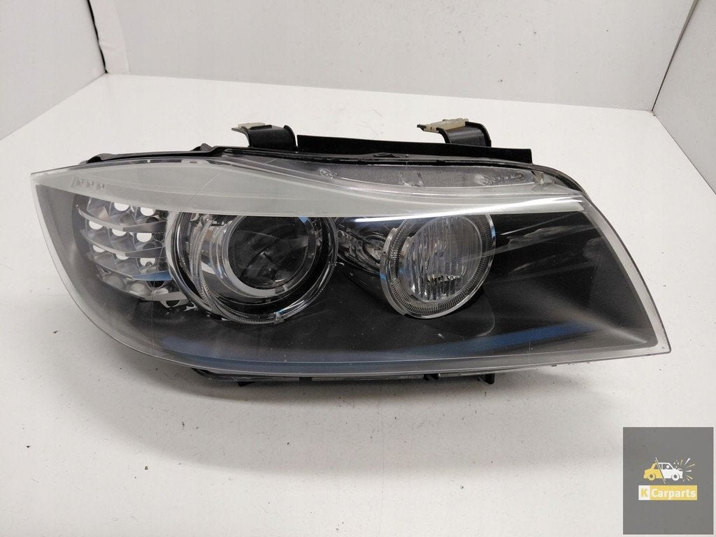 Phare x non torsion droit pour BMW E90, Petuelring 130
80788  Munich, DE, Info@bmw.de, Utilisé, BMW