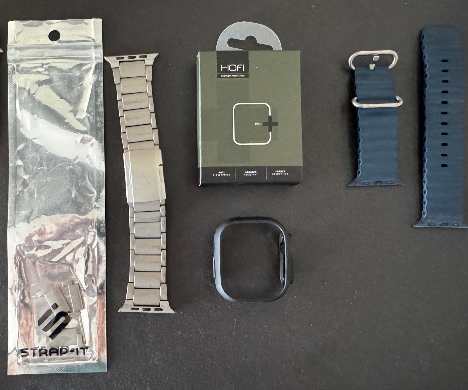 Apple Watch Ultra set: bandjes, oplader & hoesje, Ophalen of Verzenden, Zo goed als nieuw, Bandje, Apple Watch Ultra 2