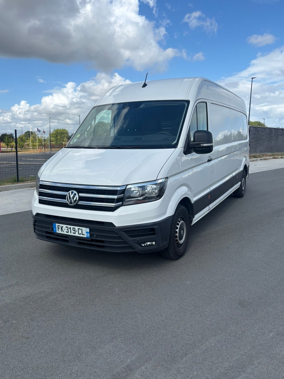 Volkswagen crafter 2L tdi 140, 4 portes, 3 places, Noir, Diesel