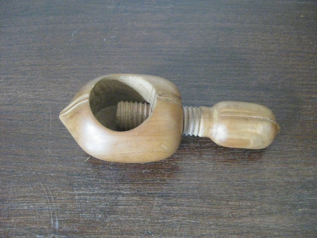 Houten notenkraker, Overige typen, Hout, Ophalen of Verzenden, Zo goed als nieuw