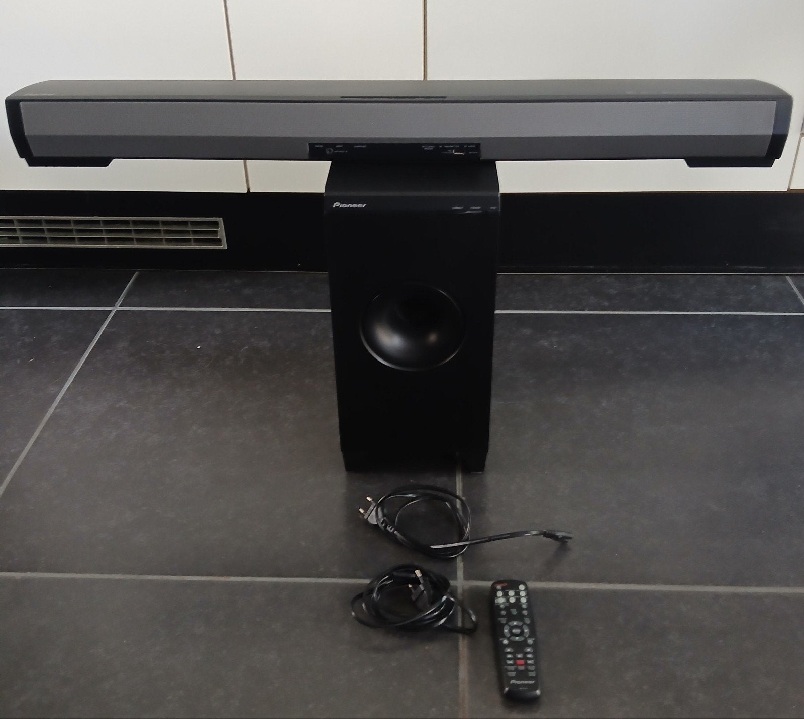 Barre son + Caisson Bluetooth, Enlèvement, Bluetooth
