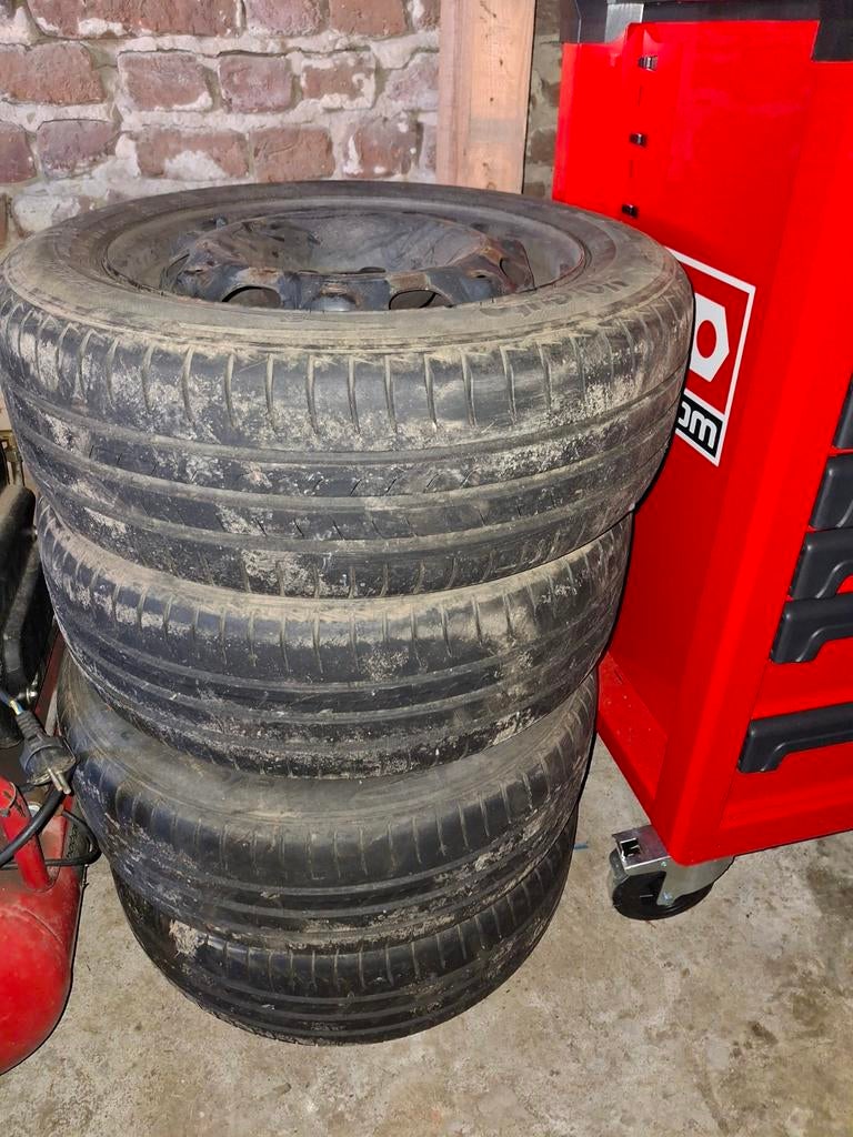 Lot pieces vw polo 9n intérieur,carrosserie etc