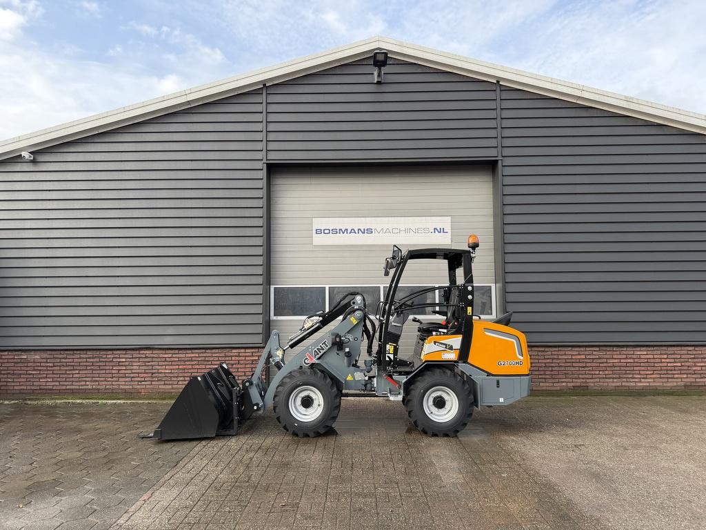 Giant G2700 HD minishovel / kniklader NIEUW 110 cm breed €, Tobroco, Info@tobroco.nl, Sprendlingenstraat 57
5061 KM  Oisterwijk, NL