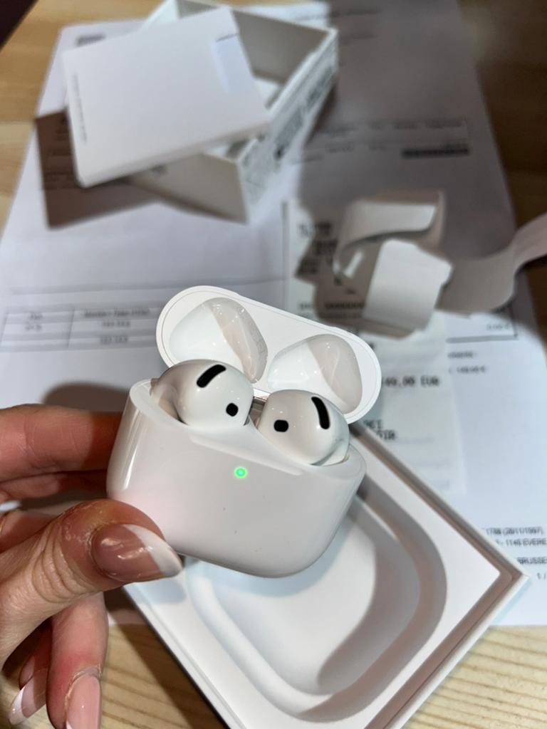 Airpods 4, Ophalen, Nieuw, Apple, In oorschelp (earbud)