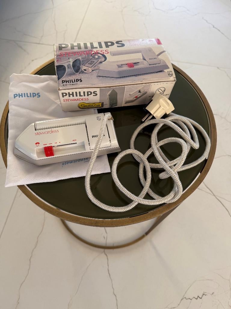 Reis strijkijzer Philips, Elektronische apparatuur, Strijkijzers en Strijkplanken, Ophalen, Zo goed als nieuw, Strijkijzer met snoer