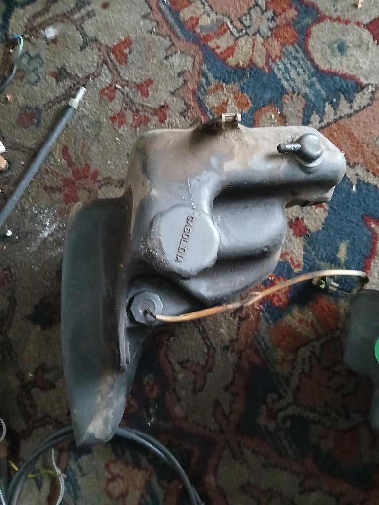 Piaggio benzinetank, Fietsen en Brommers, Ophalen, Tank, Piaggio