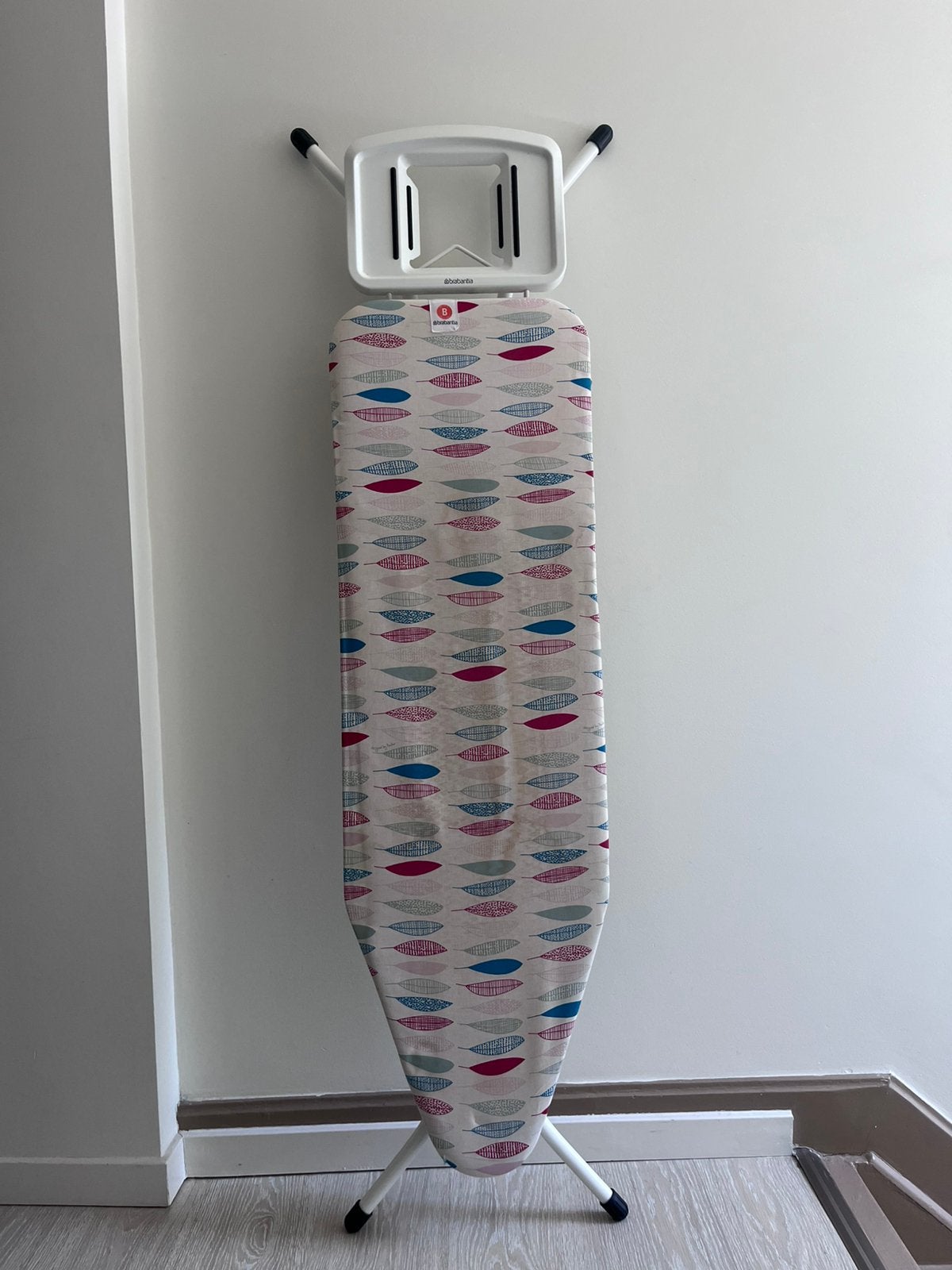 Strijkplank Brabantia met katoenen hoes, Elektronische apparatuur, Strijkijzers en Strijkplanken, Ophalen, Gebruikt