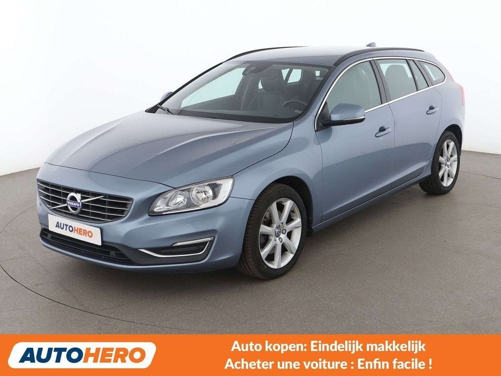Volvo V60 2.0 D2 Summum (bj 2017, automaat), Auto's, Volvo, Gebruikt, 1969 cc, Blauw, 120 pk