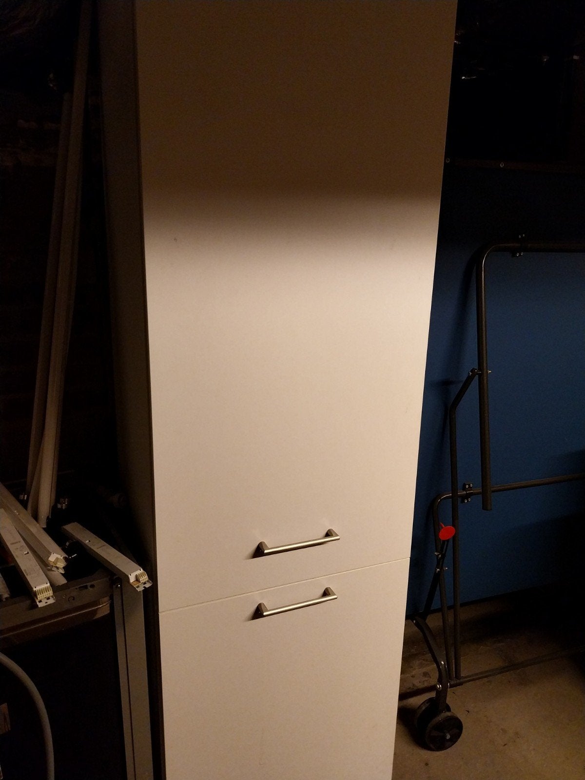 Frigo plus l'armoire., Enlèvement