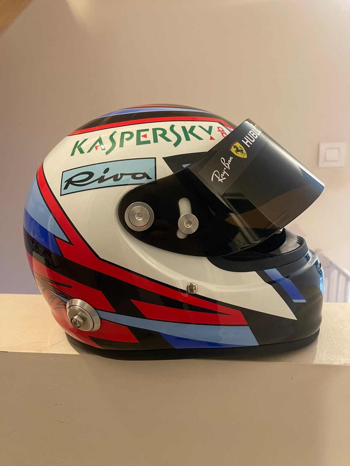 1:1 Replica helm Kimi Räikkönen, Motoren, Ophalen of Verzenden, L