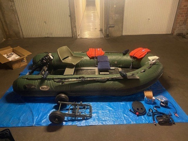 3m50 vortex buitenboordmotor met nieuwe motor, Watersport en Boten, 4 m, Buitenboordmotor, Overige materialen, Zo goed als nieuw
