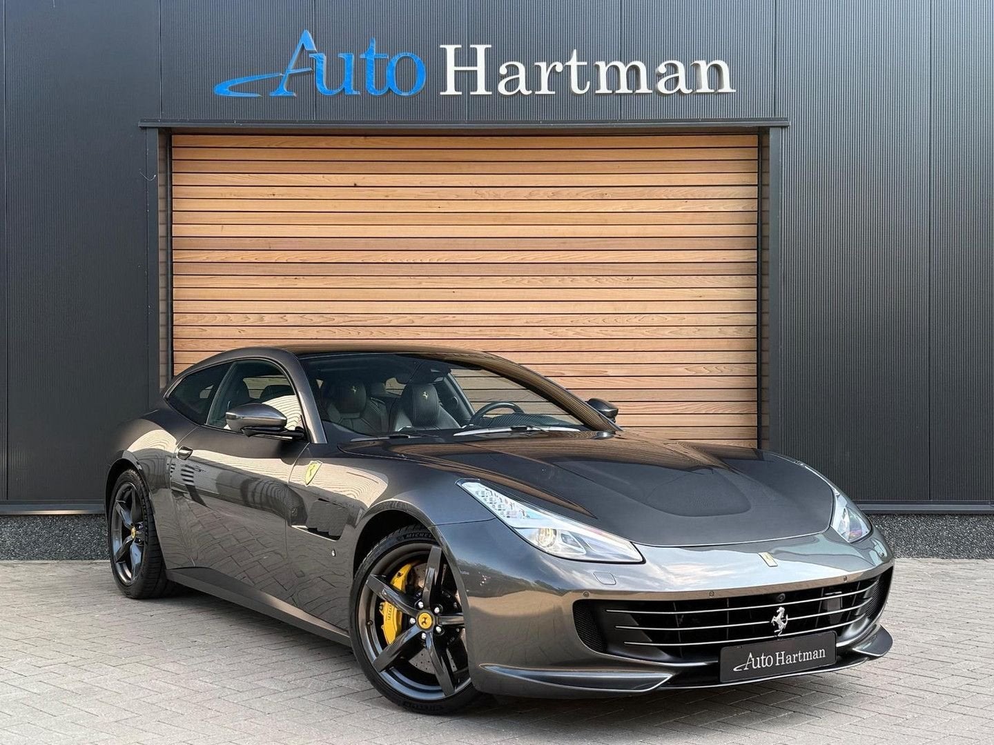 Ferrari GTC4Lusso T 3.9 V8 LIFT|PANO|P.DISPLAY|CARBON, Autos, Ferrari, Achat, Entreprise, Automatique, Essence