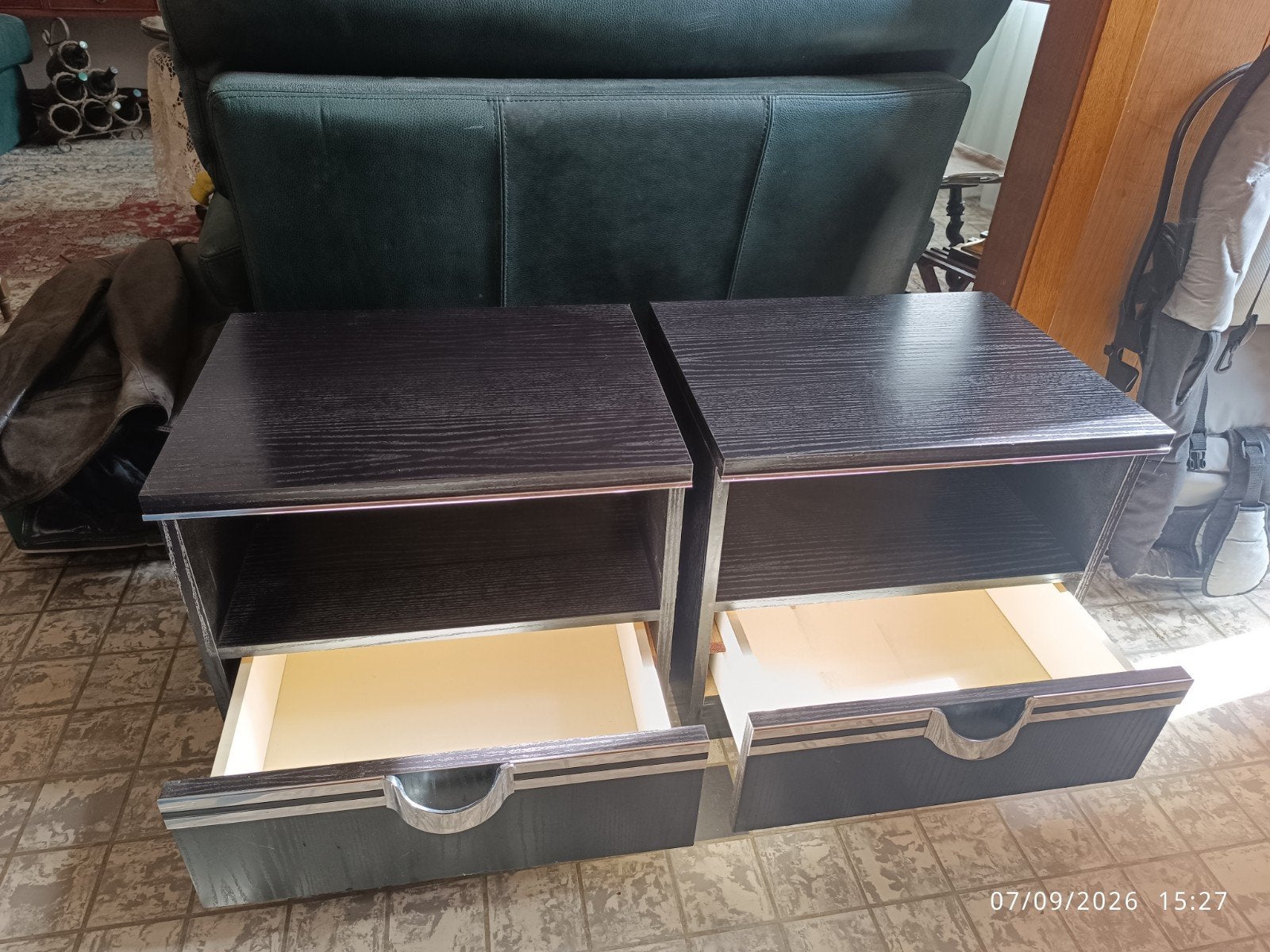 2 tables de nuits, 50 à 100 cm, Comme neuf, Enlèvement, 5 – 50