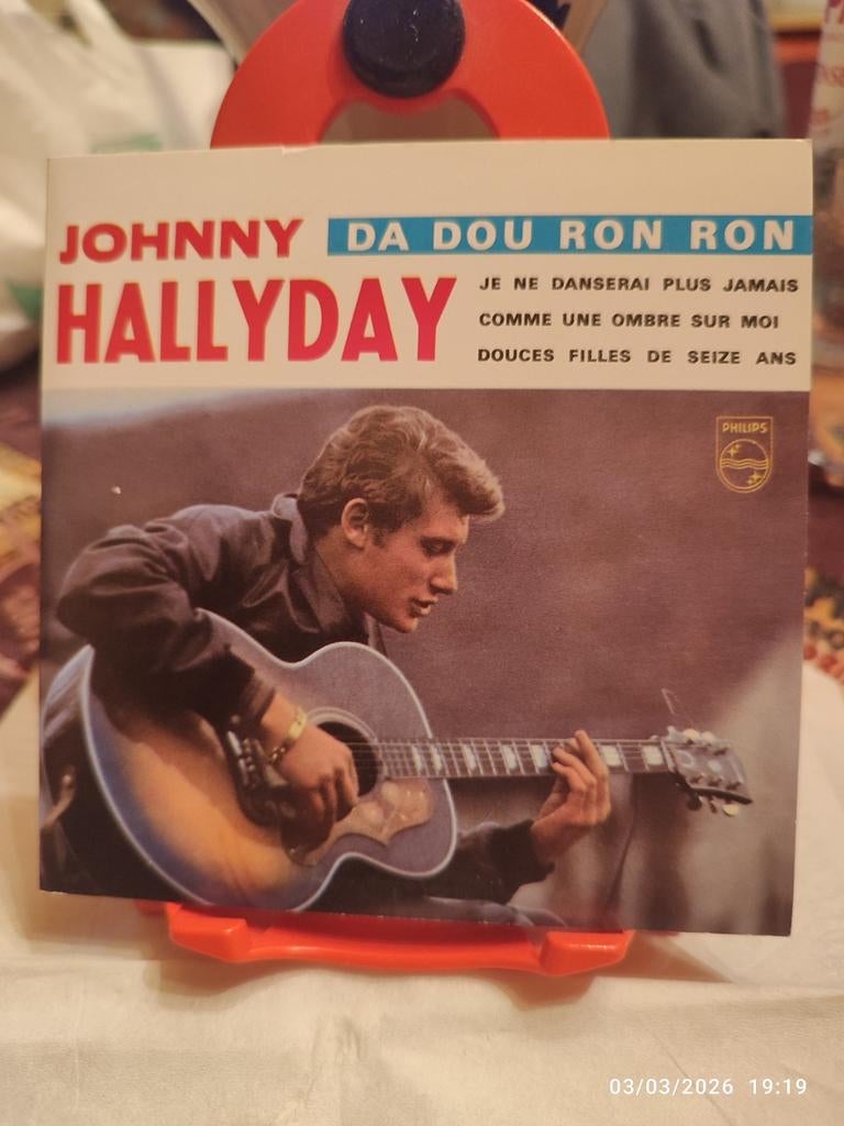 CD van Johnny Hallyday.
„Da Dou Ron Ron”, Ophalen of Verzenden, Zo goed als nieuw, Overige formaten