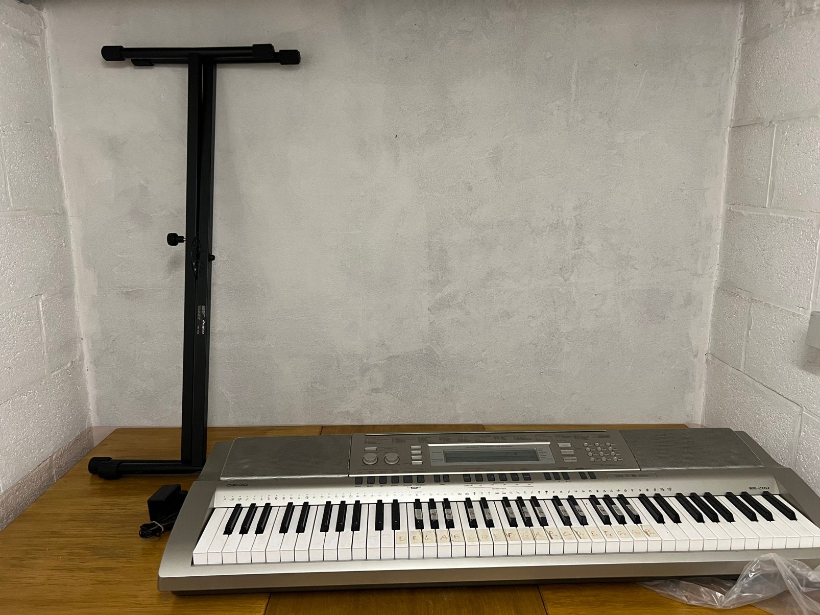 Keyboard Casio met steun, Muziek en Instrumenten, Keyboards, Ophalen, Gebruikt, Casio