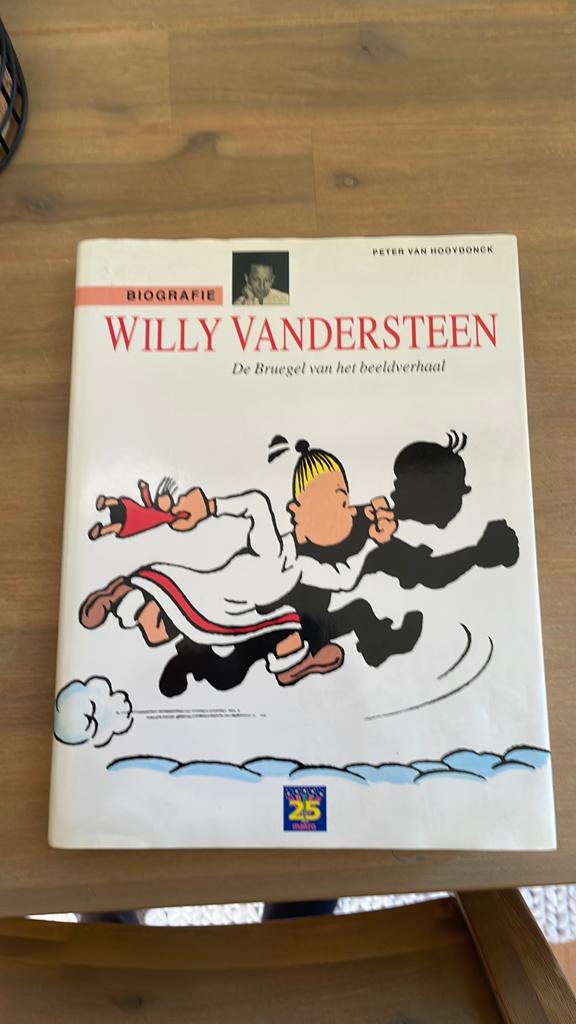 Boek biografie Willy Vandersteen, Boeken, Stripverhalen, Eén stripboek, Ophalen of Verzenden, Gelezen