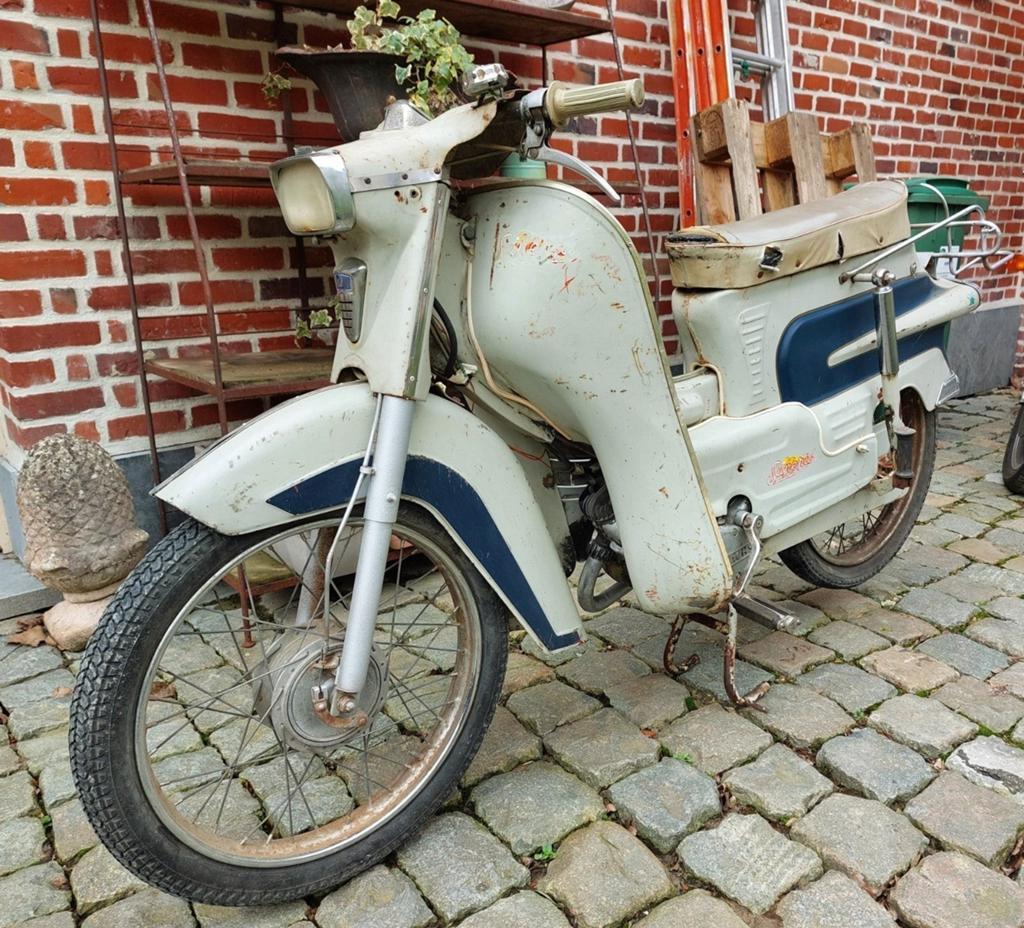 Superia Aristocrat, Enlèvement