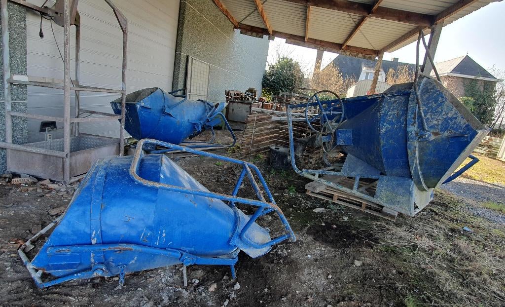 Betonsilo's blauw 4 stuks, Doe-het-zelf en Bouw, Betonmolens, Gebruikt, Ophalen