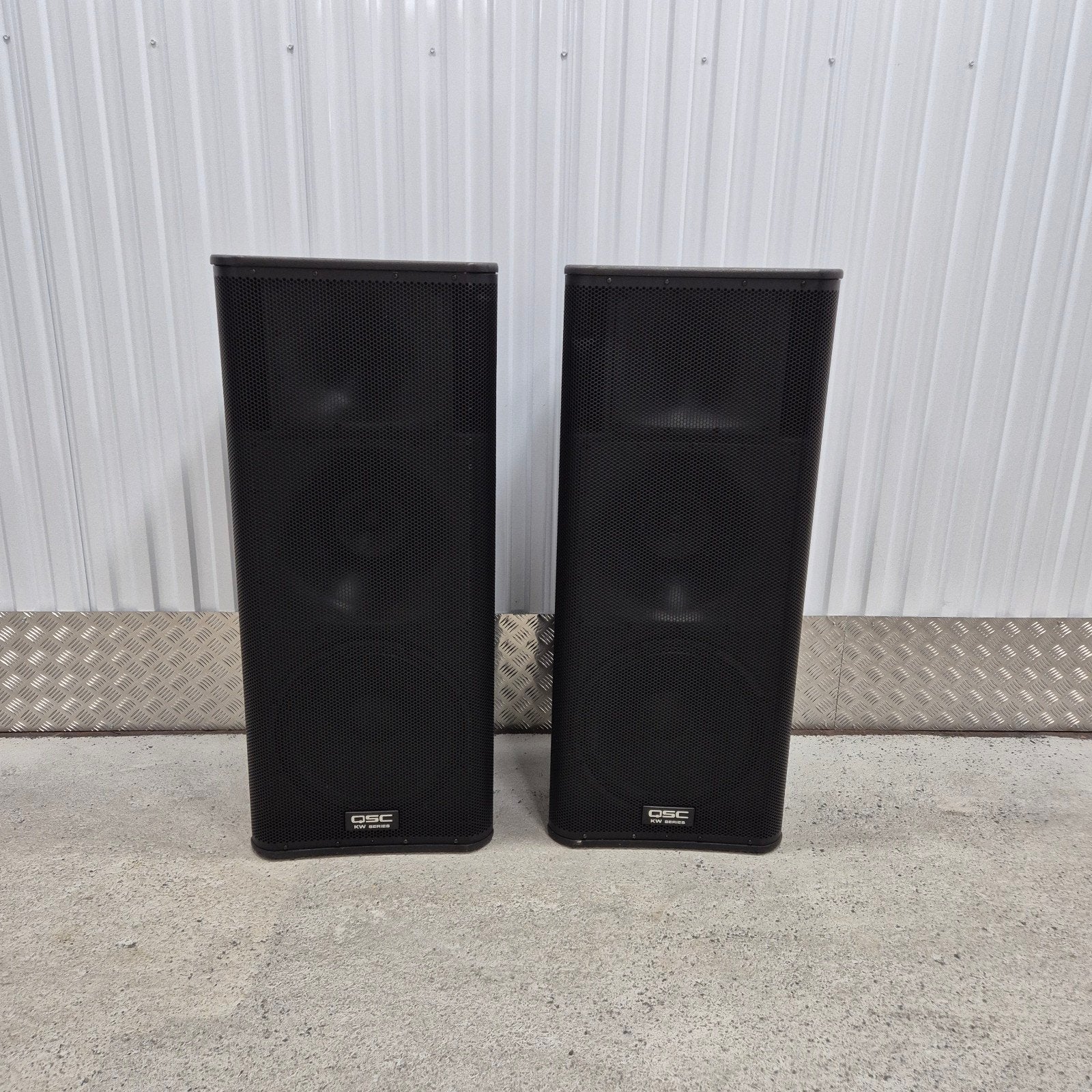 qsc kw153, TV, Hi-fi & Vidéo, Enlèvement